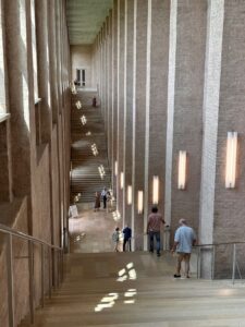 Alte_Pinakothek_Treppe